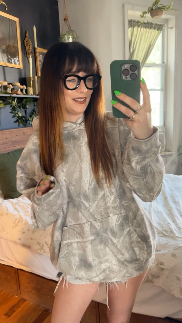 Cutest new hoodie!! It’s so soft 

#LTKSeasonal #LTKStyleTip