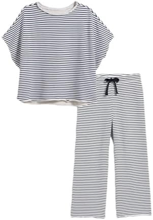 Bozanly 2 Piece Sets for Women Short Sleeve Tops and Capris Loose Matching Pajama Sets Sweatsuits | Amazon (US)