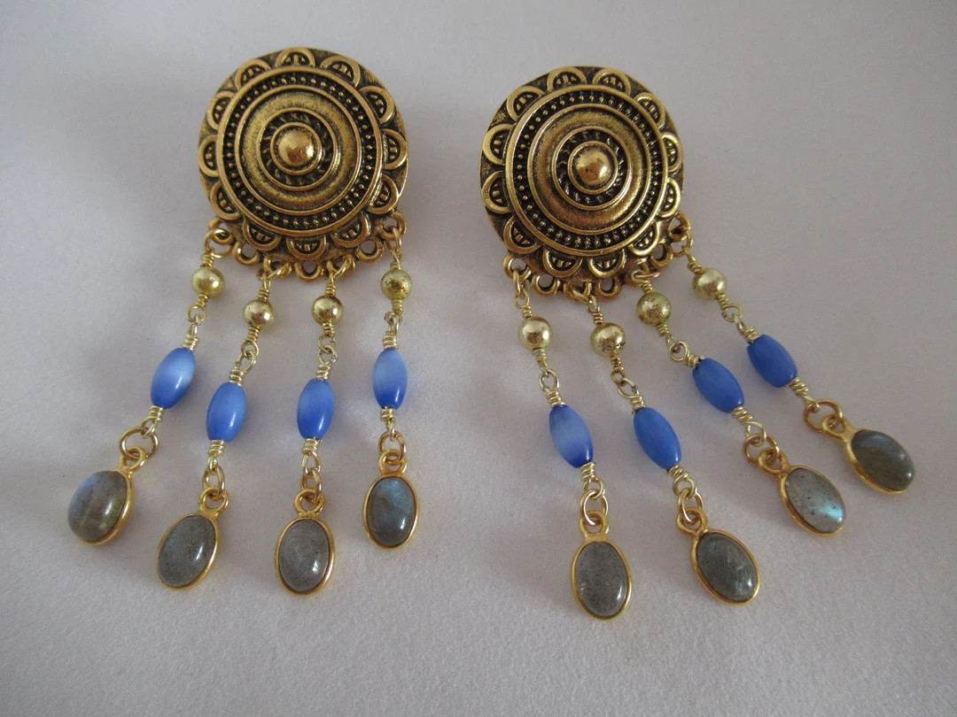 Kate Middleton Princess of Wales Duchess of Cambridge Inspired Replikate Gold Disc Labradorite Fr... | Etsy (US)