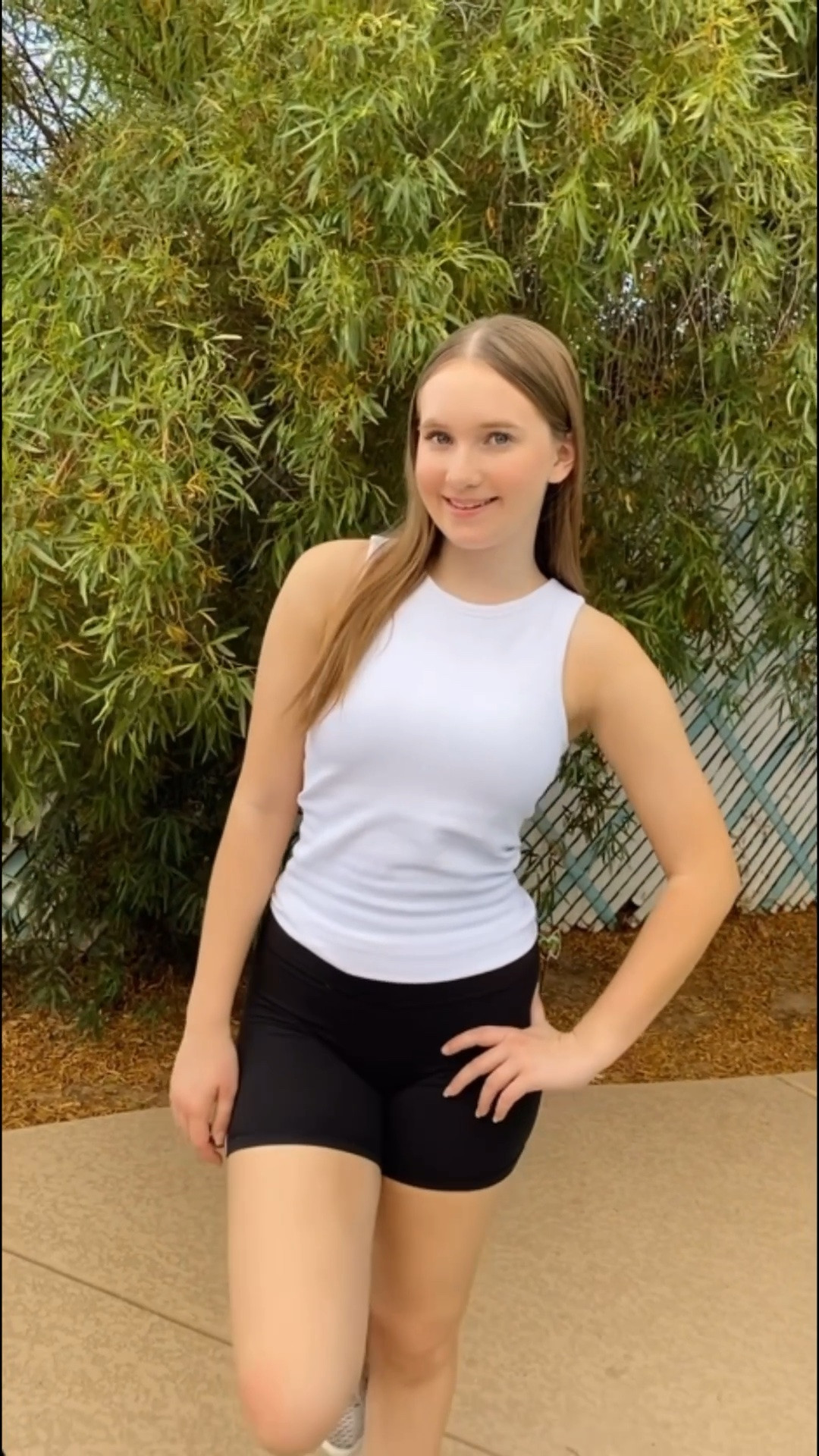 Workout fit of the day 🤍 This ATTRACO sleeveless running top is super lightweight, comfy, and perfect for workouts, walks, errands, or just an athletic everyday look. Easy to style with leggings, shorts, or sweats for a cute sporty vibe.

#LTKfitness #LTKactive #workoutoutfit #gymfit #activewear #runningtop #athleisure #fitnessstyle #gymstyle #sportylook #ATTRACO #workoutwear #runningoutfit #athleticwear #everydayactive #fitnessfashion #gymgirl #pilatesoutfit #walkoutfit #comfystyle

#LTKootd #LTKfitnessgoals #LTKActive