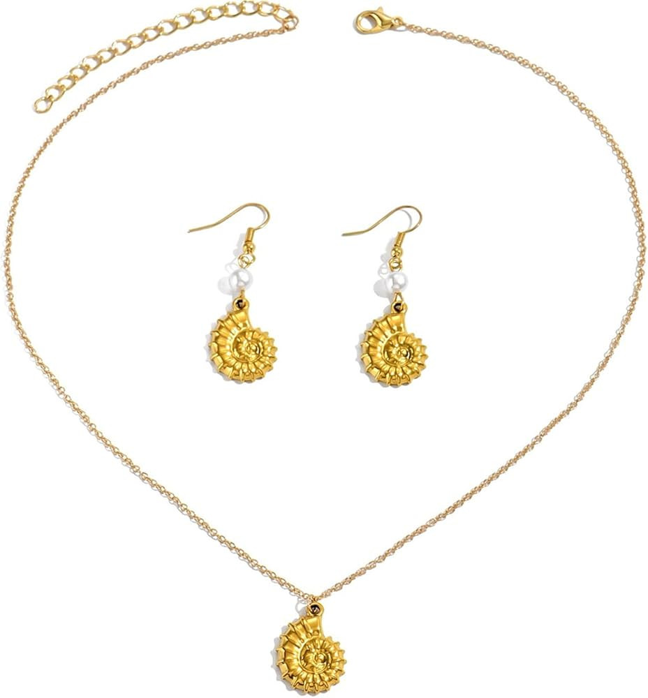 Boho Starfish Necklace Conch Shell Pendant Necklace for Women Exaggerated Ocean Sea Shell Stateme... | Amazon (US)