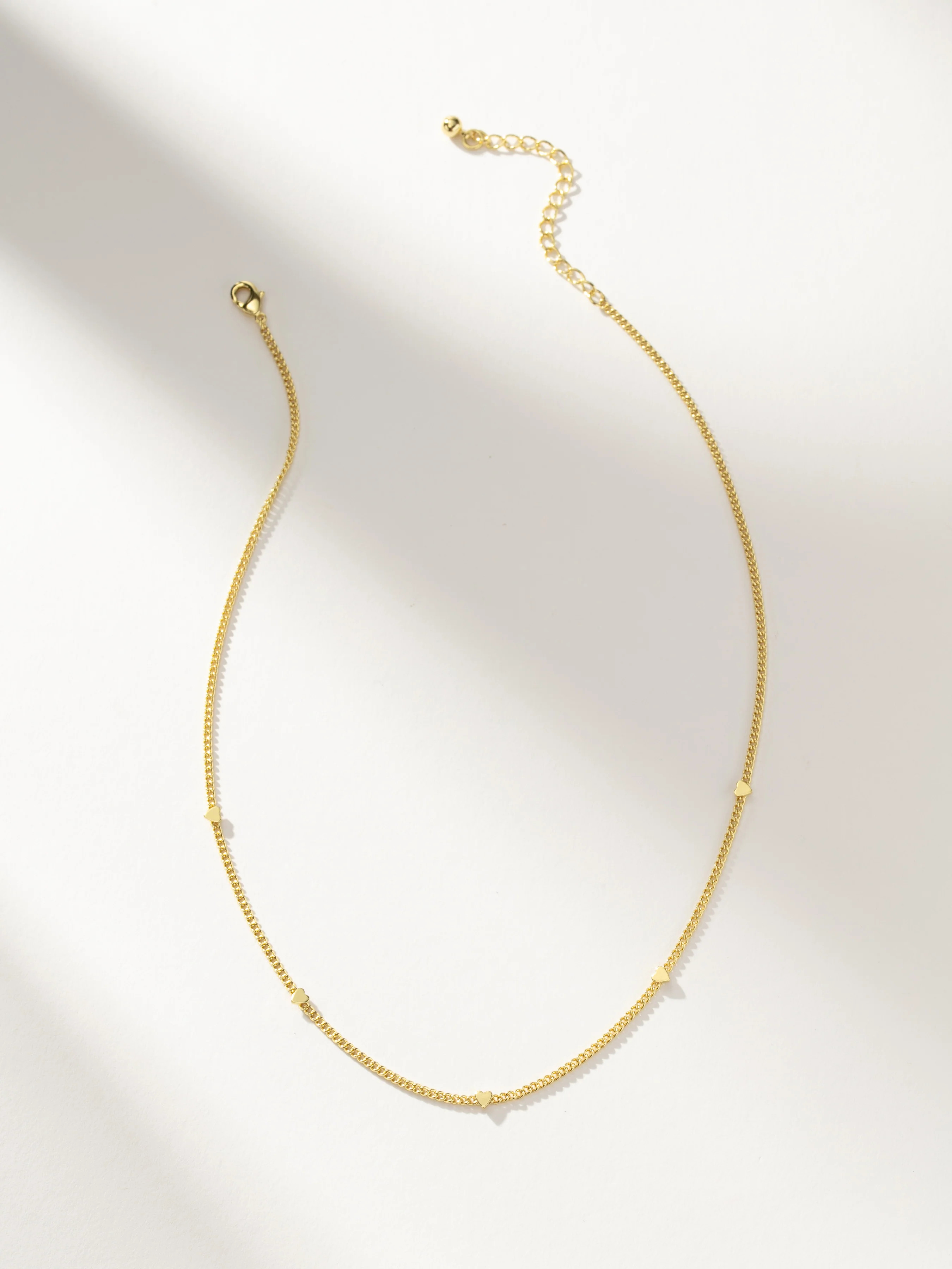 Patterned Heart Chain Choker Necklace in Gold | Uncommon James | Uncommon James