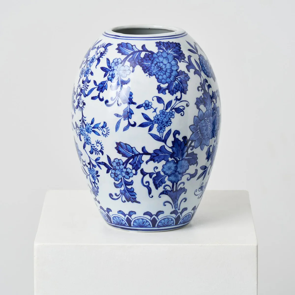Blue & White Porcelain Chinoiserie Flower Bouquet Large Rounded Barrel Urn Vase | Darby Creek Trading