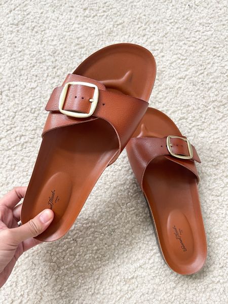 Birkenstock big buckle lookalike sandals
True to size


#LTKsalealert #LTKfindsunder50 #LTKshoecrush