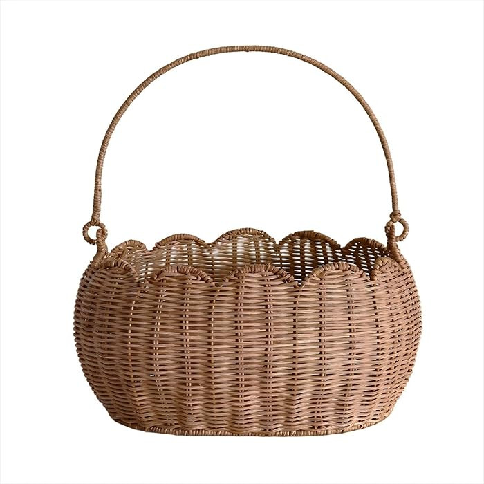 Scalloped Round Basket with Handle, Super Sturdy Wicker Storage Baskets, Hand Woven Basket for Sh... | Amazon (US)