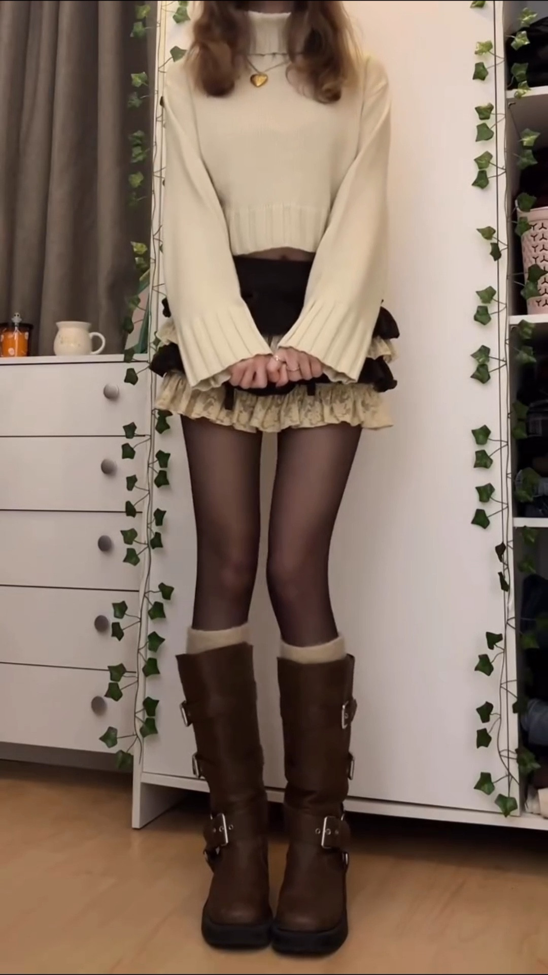 so obsessed with this skirt how cuteeee ౨ৎ from Cuder - use my code FROGLETSOUTFITSCIDER15 for a discount 💕

#LTKwinter #LTKFashionMonth #LTKuk