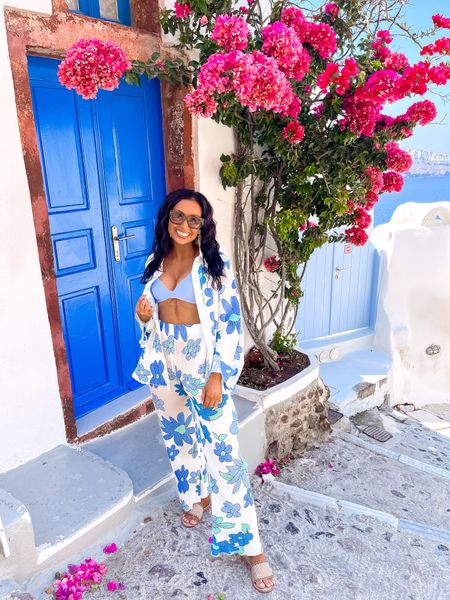 Oia, good to see ya 🌺

This @amazon set comes in a handful of colors/patterns at under $30! Snag while you can 💙 link in bio to shop.

#amazon #coord #greece #oia #santorini #outfits #santorinistyle #blueandwhite 

#LTKstyletip #LTKunder50 #LTKtravel