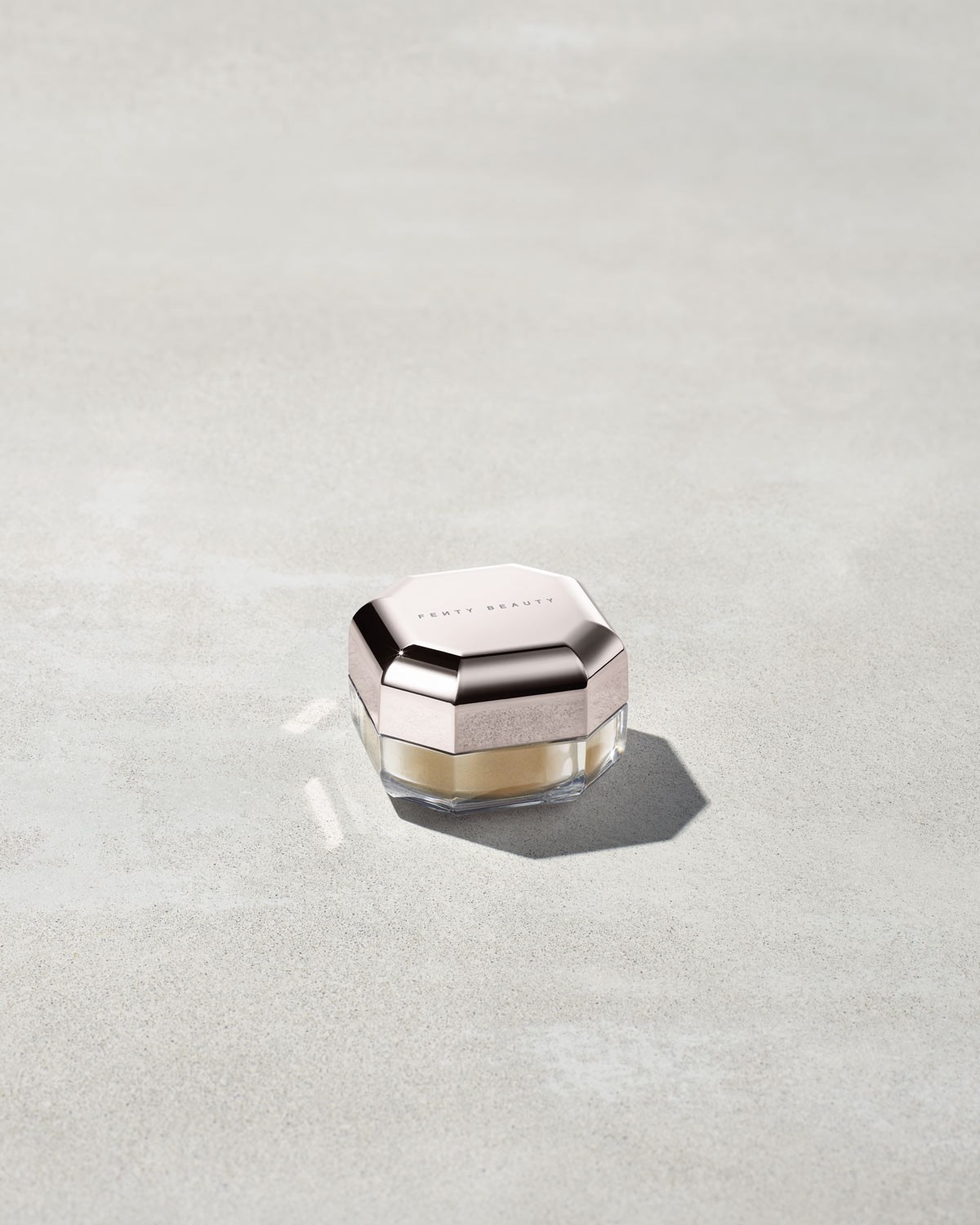 PRO FILT'R MINI INSTANT RETOUCH SETTING POWDER | Fenty Beauty