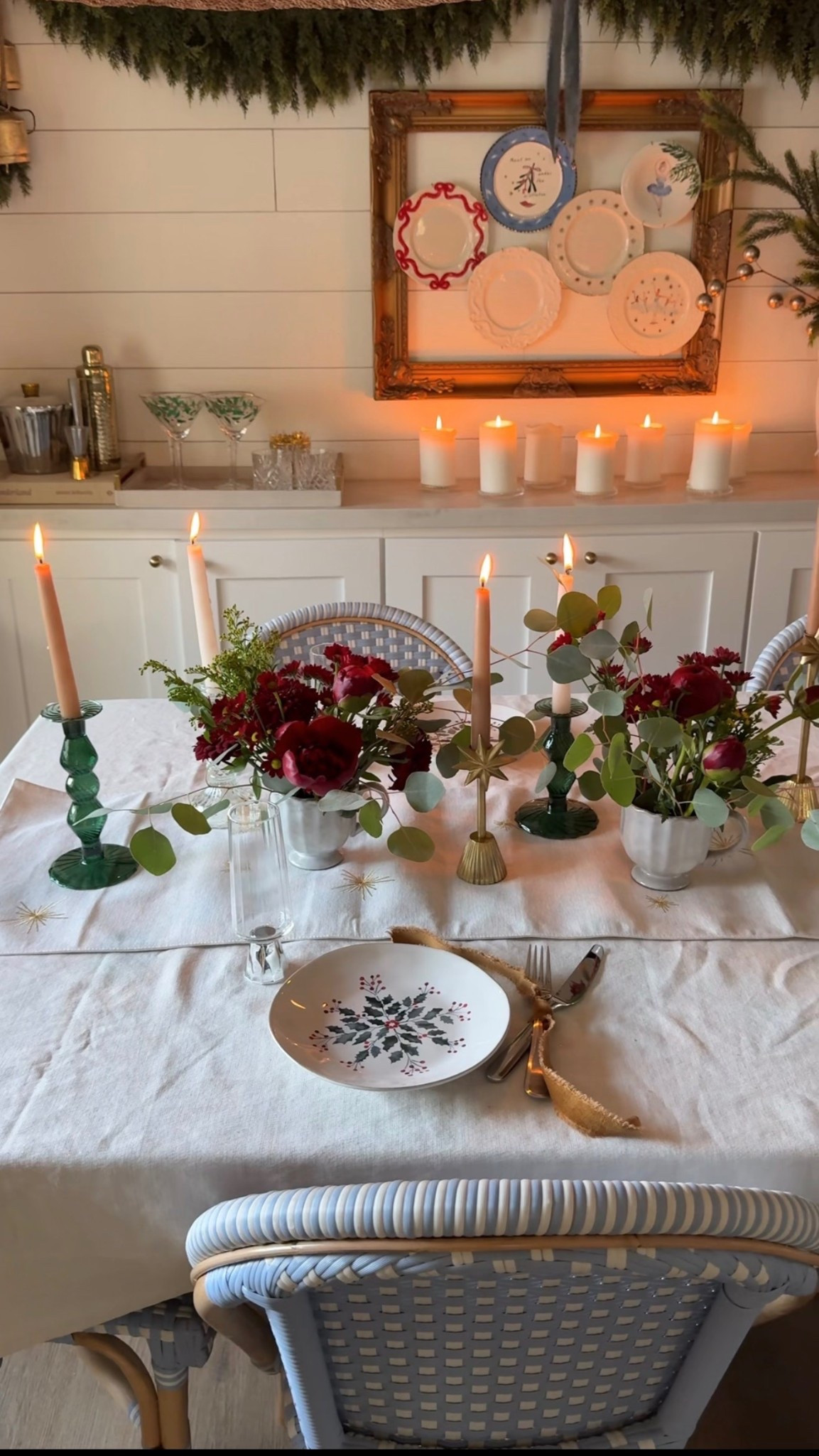 Holiday Tablescape 🎄

#LTKHome #LTKGiftGuide #LTKHoliday