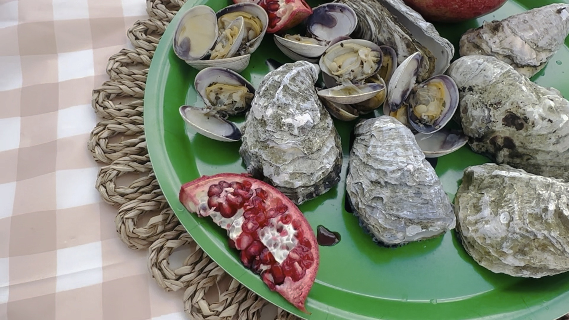 Enjoying backyard seafood.

#LTKHoliday #LTKVideo #LTKHome