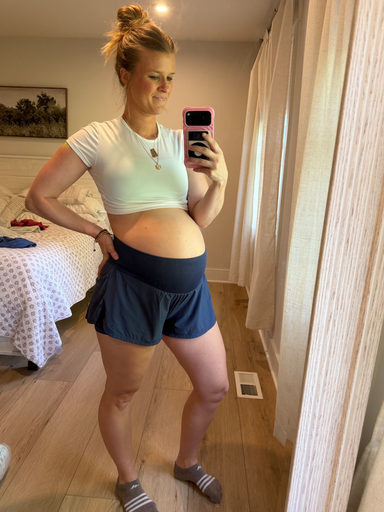 My favorite workout shorts! And tops👏 great for pregnancy and after!