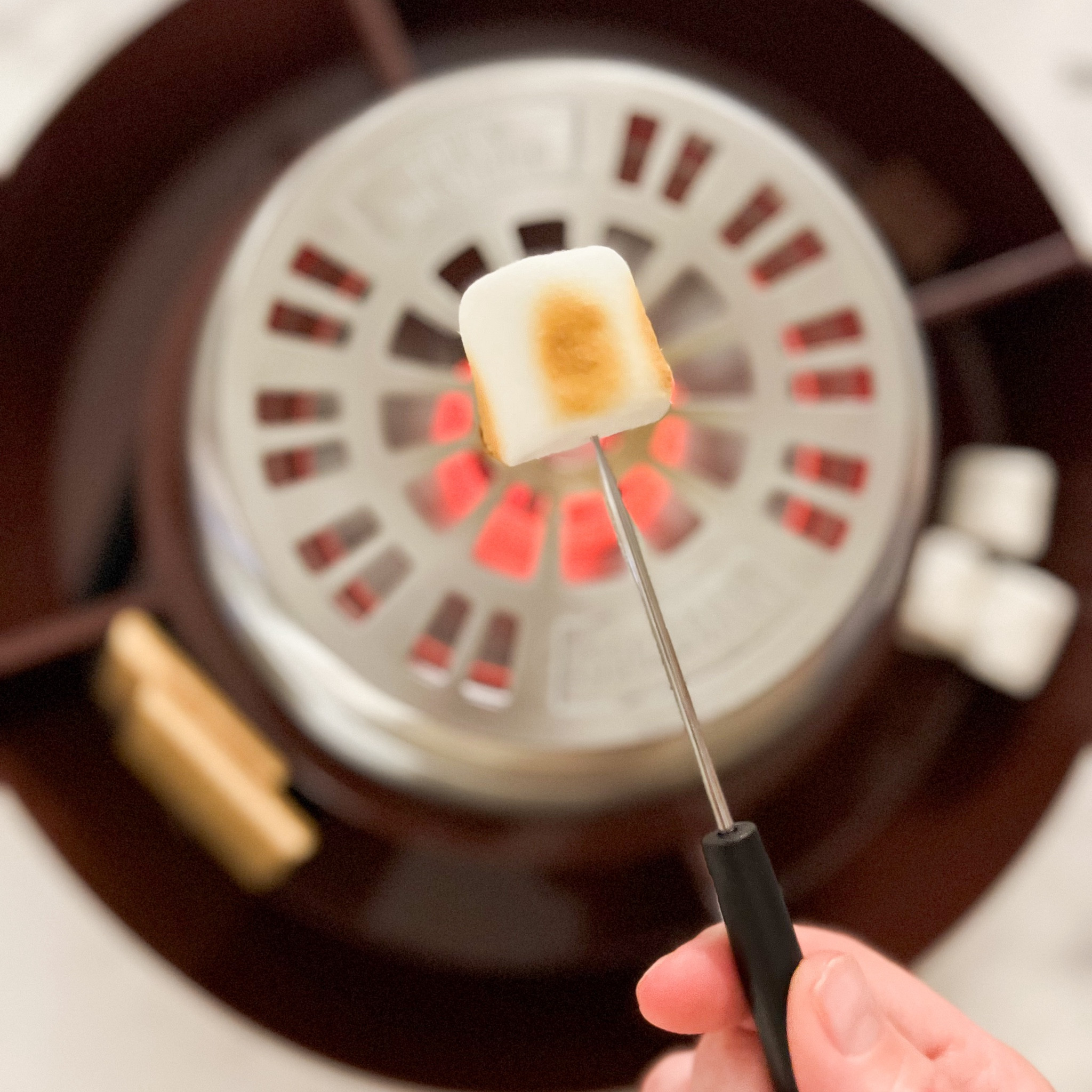 Looking for a fun and easy way to make s’mores indoors? Love this S’more’s station! It comes complete with an organizing tray, skewers, and the heating element!


#LTKGiftGuide #LTKCyberWeek #LTKHoliday