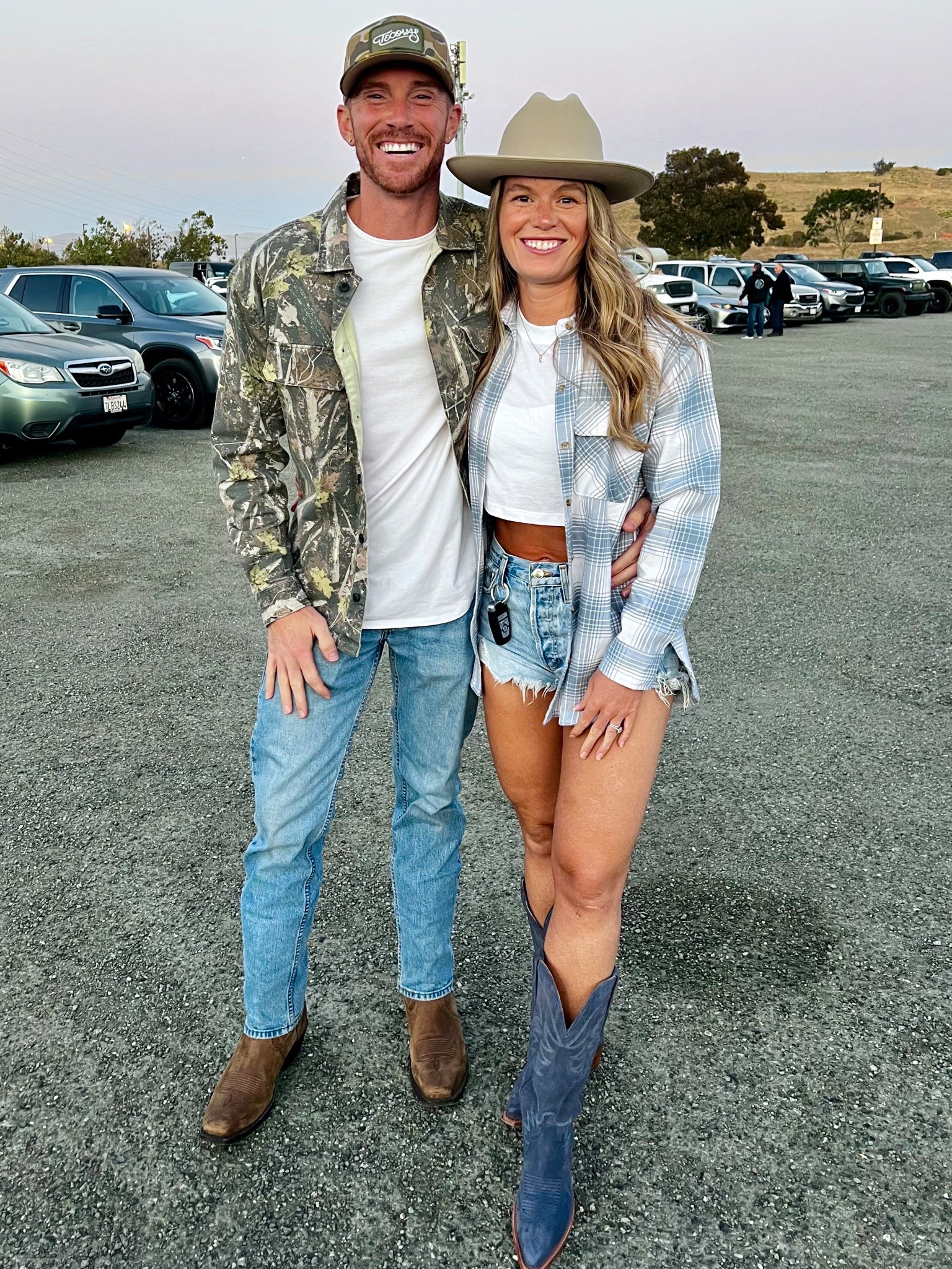 Western nights + easy layers 🤍
Wore this to a rodeo night and it was comfy, casual, and still felt put together. Linked my plaid, boots, and hat details below.

#LTKStyle #WesternWear #RodeoStyle #CowgirlStyle #DateNightLook #LTKFinds


#LTKValentine #LTKU #LTKootd