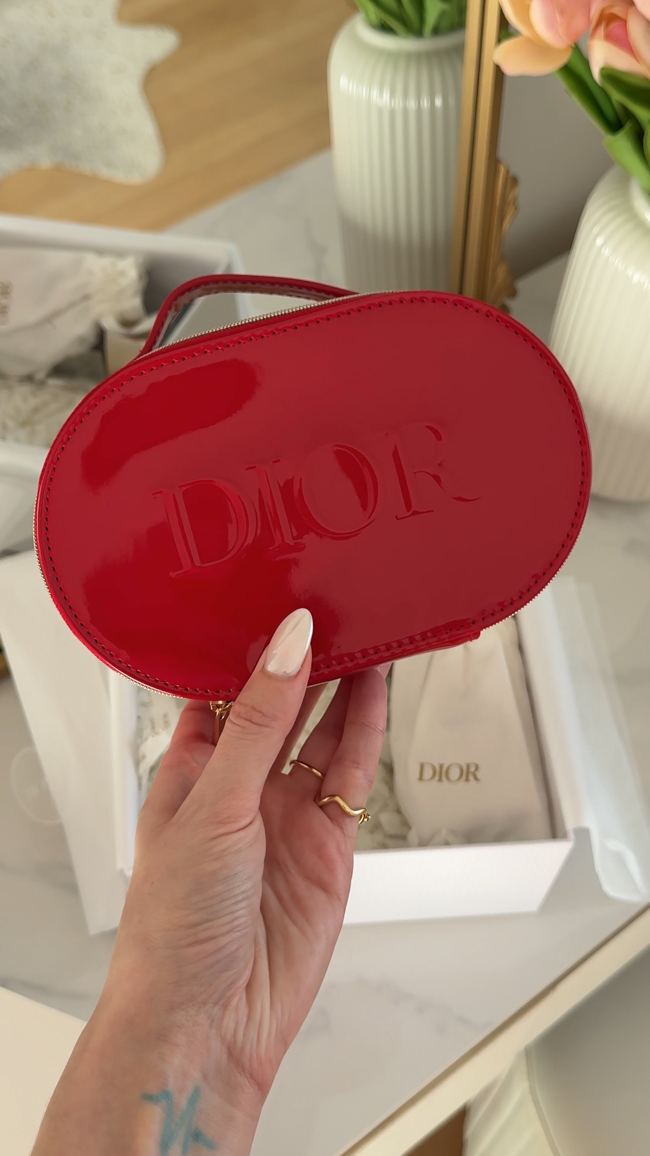 Use code VALENTINES25 for this free red patent vanity case! $200 min spend 

#LTKBeauty #LTKGiftGuide