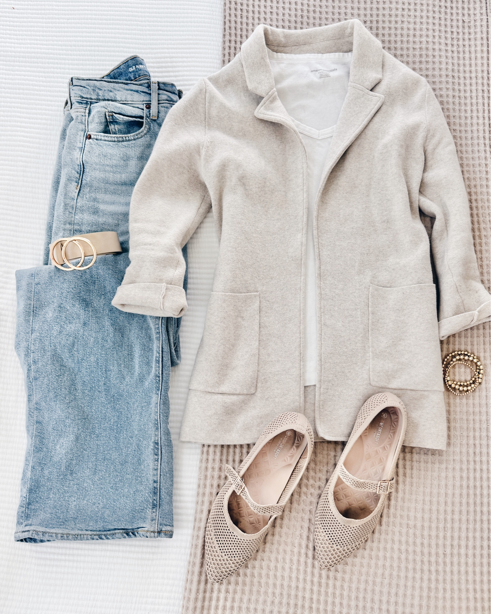 Wide leg true to size and on sale. I have xs in the blazer and tee. Shoes true to size. Spring outfit.  

#LTKShoeCrush #LTKFindsUnder100 #LTKOver40