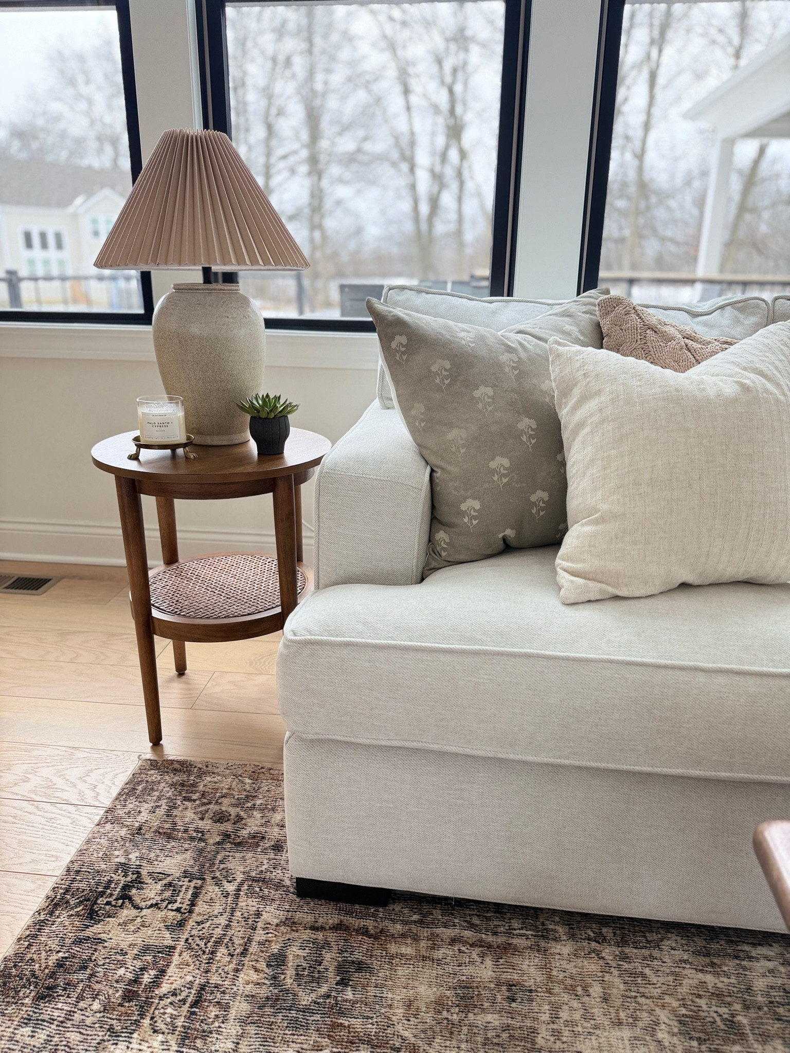 a moment for this lamp & table combo 🤎

target finds, hearth & hand, magnolia home 

#LTKFindsUnder100 #LTKHome #LTKFindsUnder50