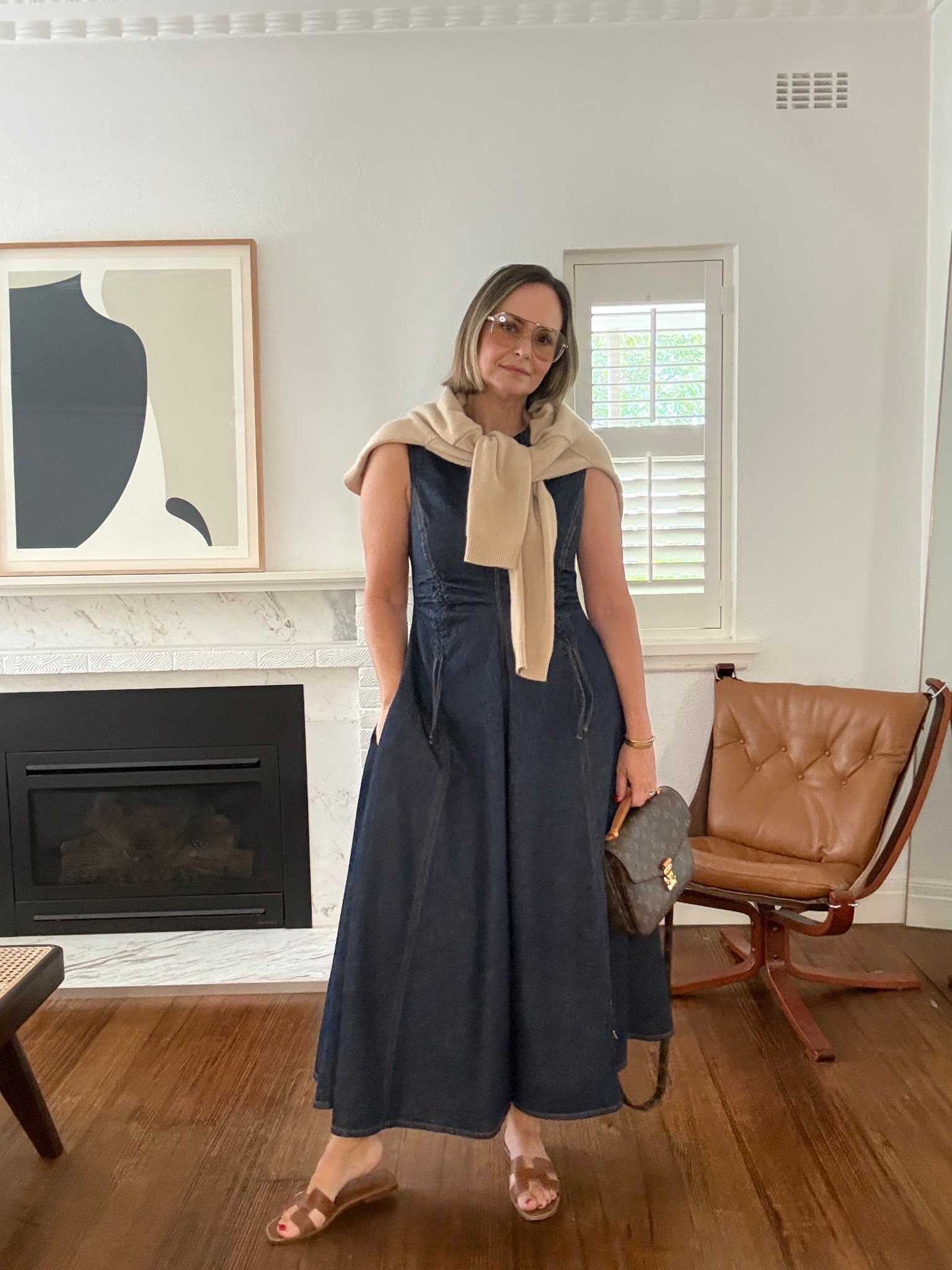 Styling this gorgeous denim dress for a day out 🤍
Such a versatile wardrobe staple — perfect for summer, but thick enough to carry you through the trans season too.