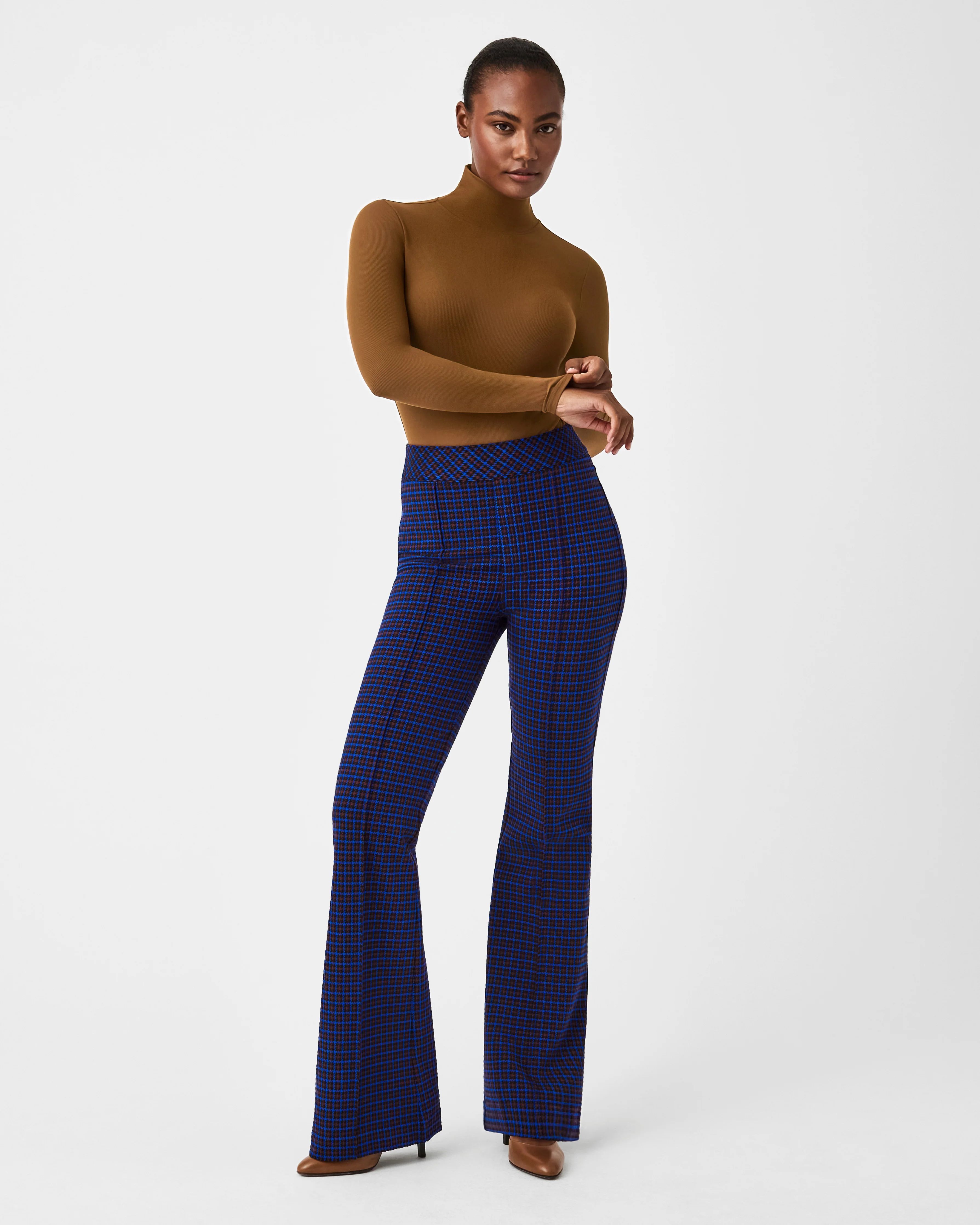 The Perfect Pant, Hi-Rise Flare in Houndstooth Jacquard | Spanx