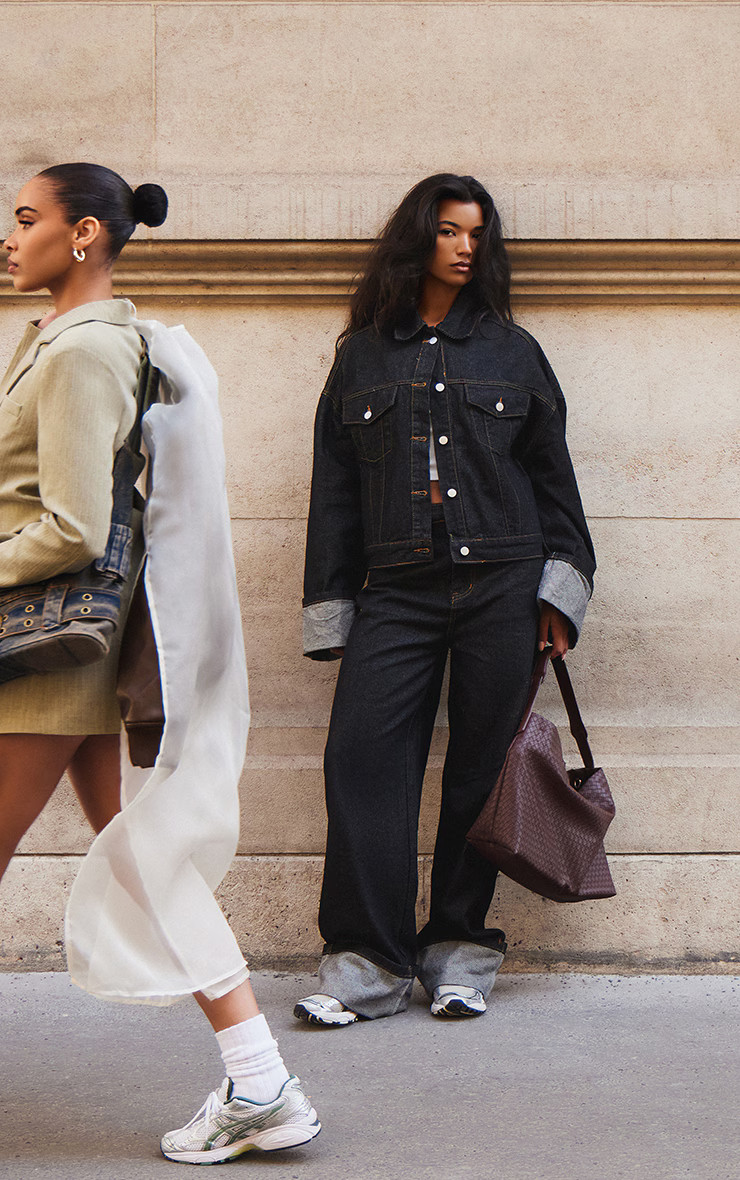 Raw Indigo Wash Contrast Stitch Turn Up Hem Wide Leg Jeans | PrettyLittleThing US