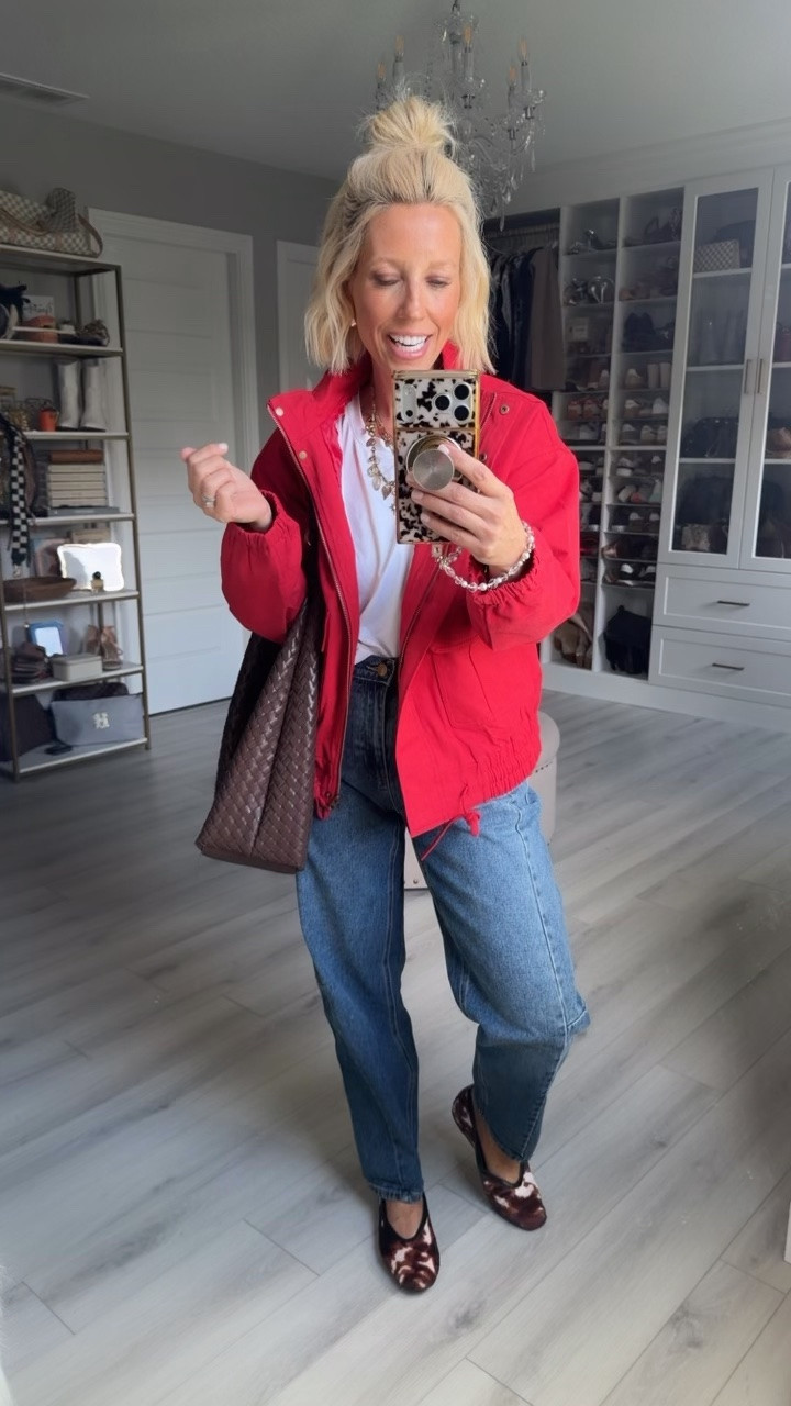 Jacket and tee small
Jeans sized 4
Shoes run a tad small - could have sized up 1/2 size

#LTKSaleAlert #LTKootd #LTKmomlife