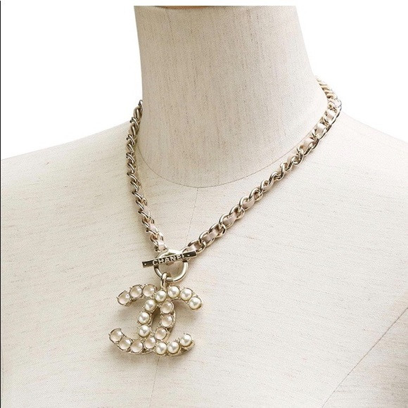 CHANEL XL CC Necklace | Poshmark