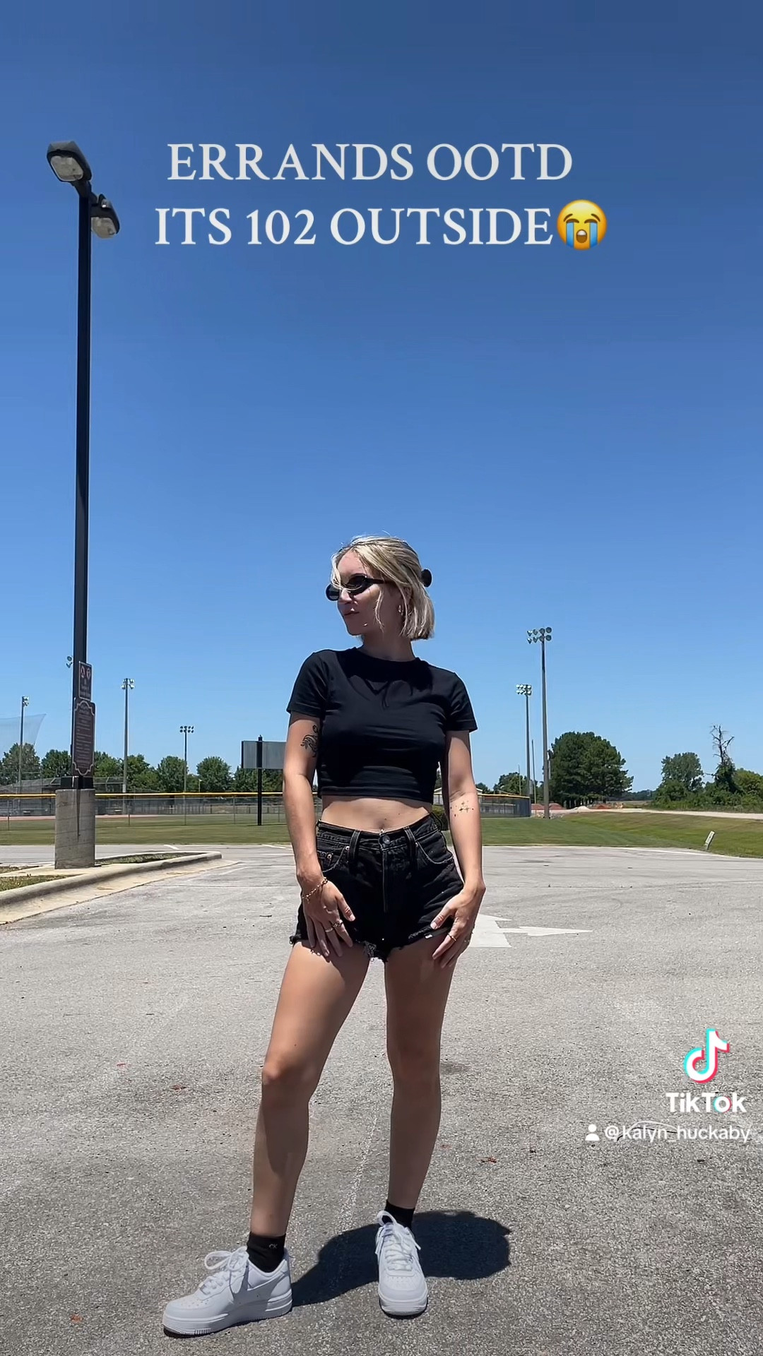 I love an all black fit 😎 

#LTKFindsUnder100 #LTKVideo