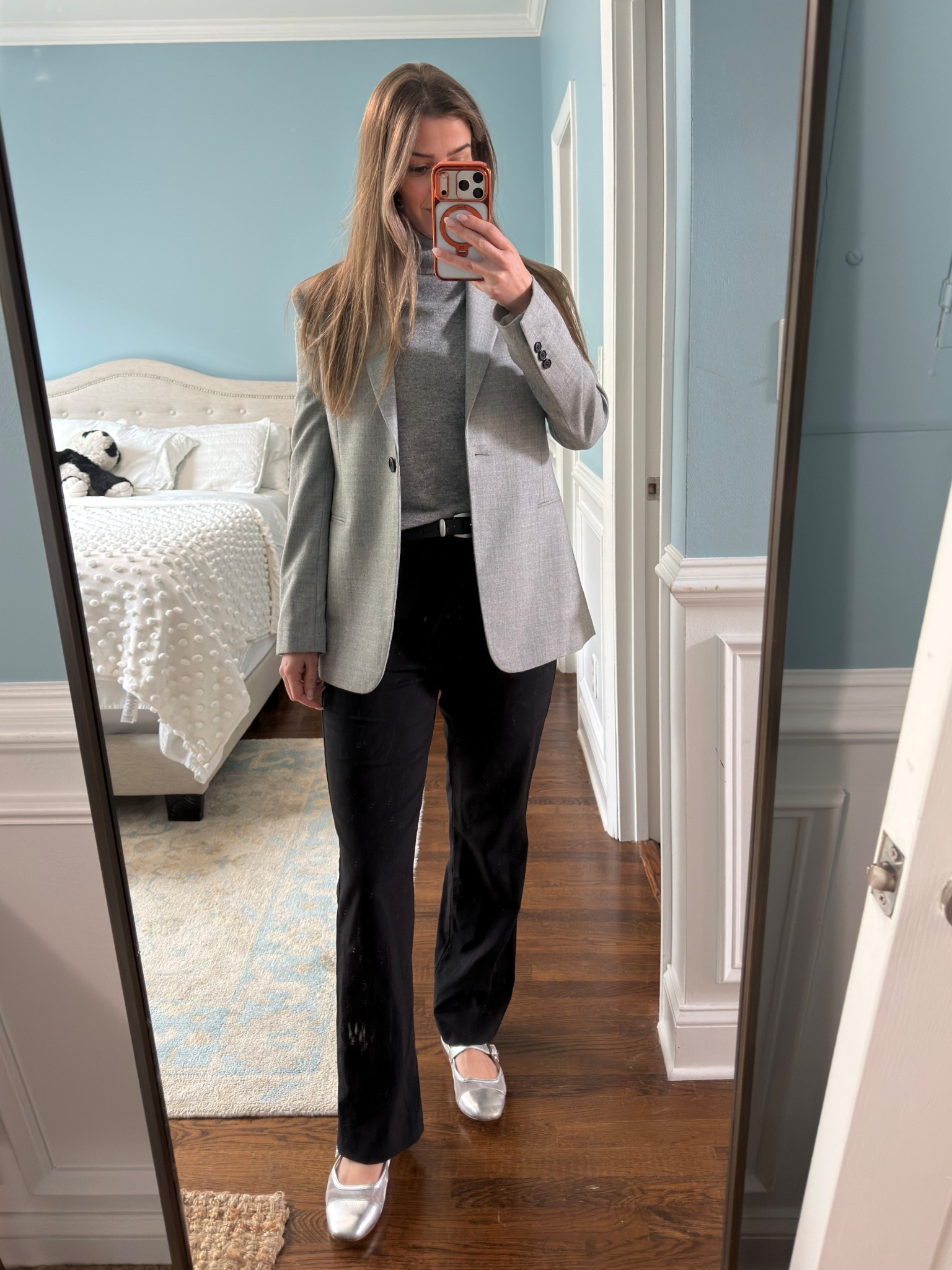Off to client meetings 💼

I love these @Quince pants, they make great office appropriate clothes that are still flattering.

#LTKootd #LTKWorkwear