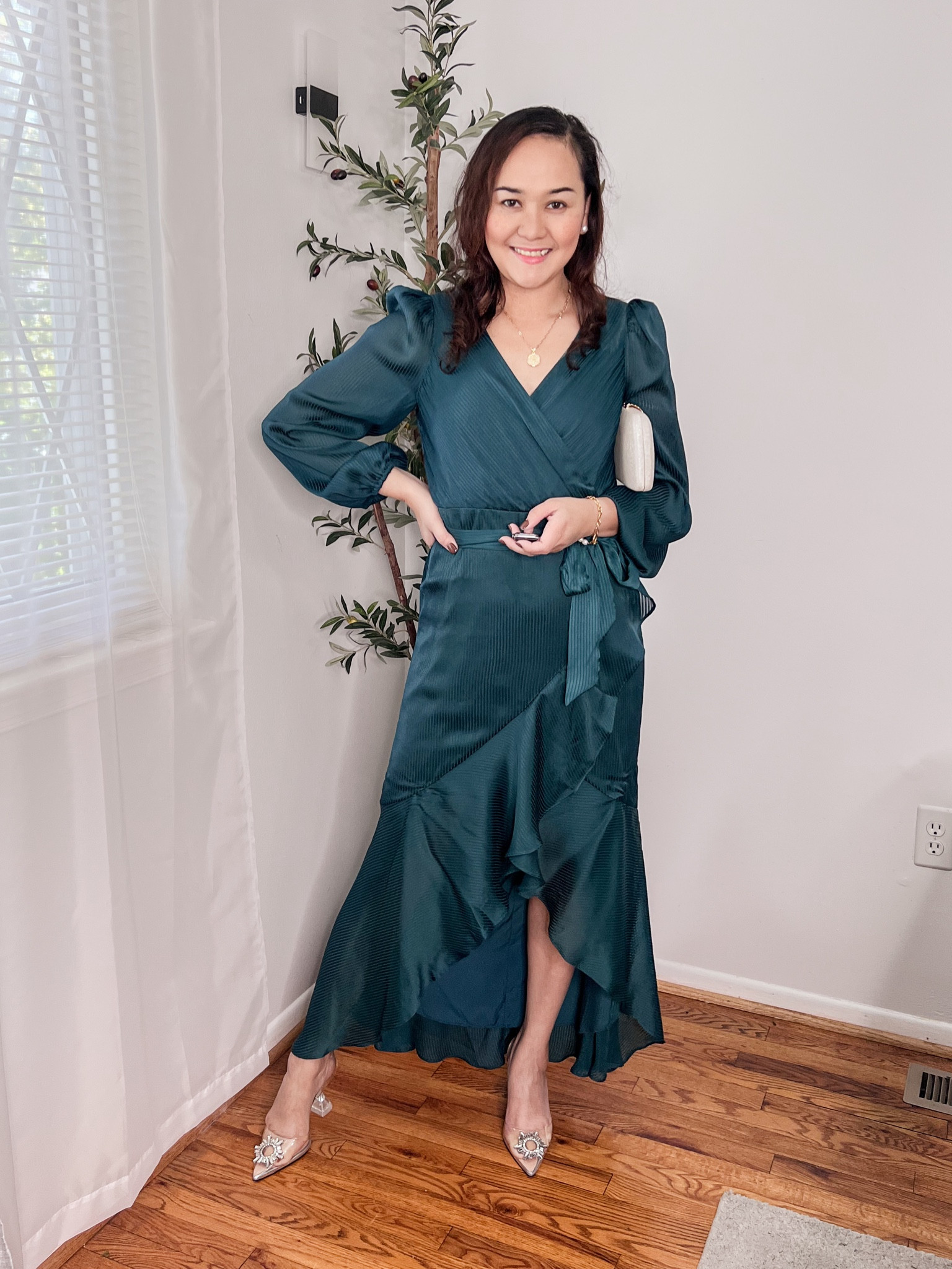 Holiday dress from express 

#LTKHoliday #LTKSeasonal #LTKsalealert