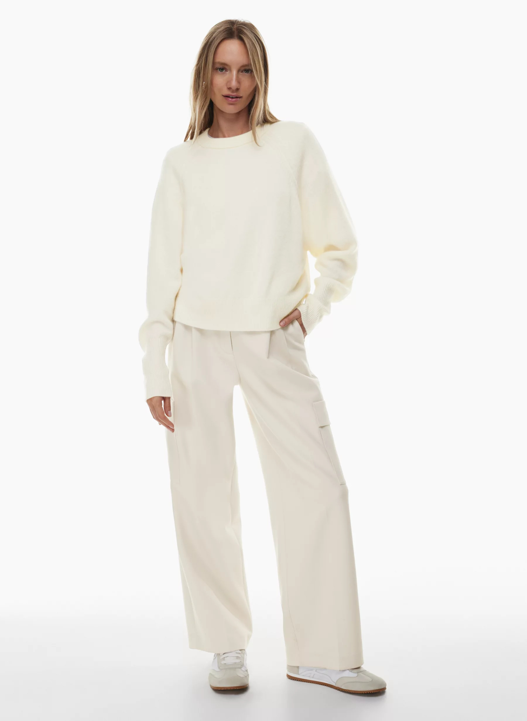 LUXE CASHMERE CREW SWEATER | Aritzia