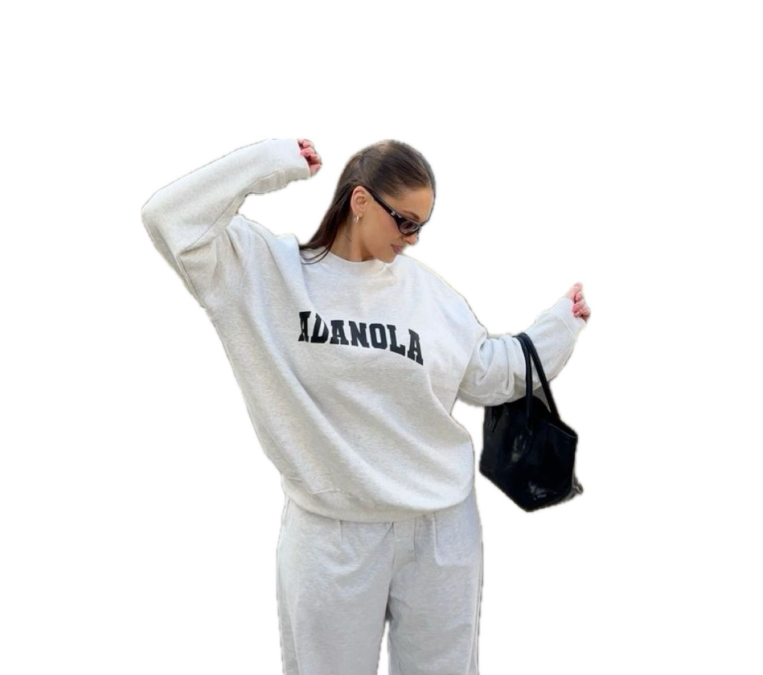 Asanola outfit linked 🎧 sweater, joggers 

#LTKeurope #LTKautumn #LTKuk