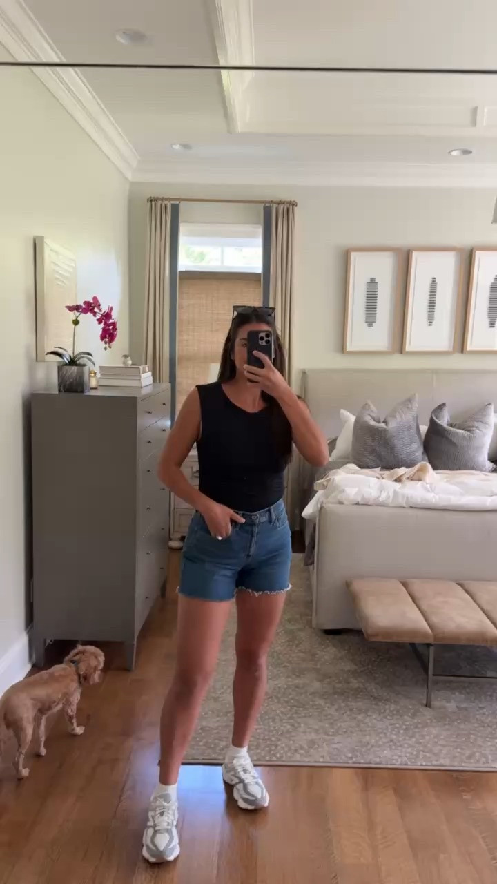 Surprise jeter appearance

TTS: m top // 28 regular

Errands outfit, outfit inspo, summer outfit inspo, summer basics, denim shorts, jean shorts, @abercrombie , favorite daughter, Grace white

#LTKootd #LTKgrwm #LTKdayinmylife