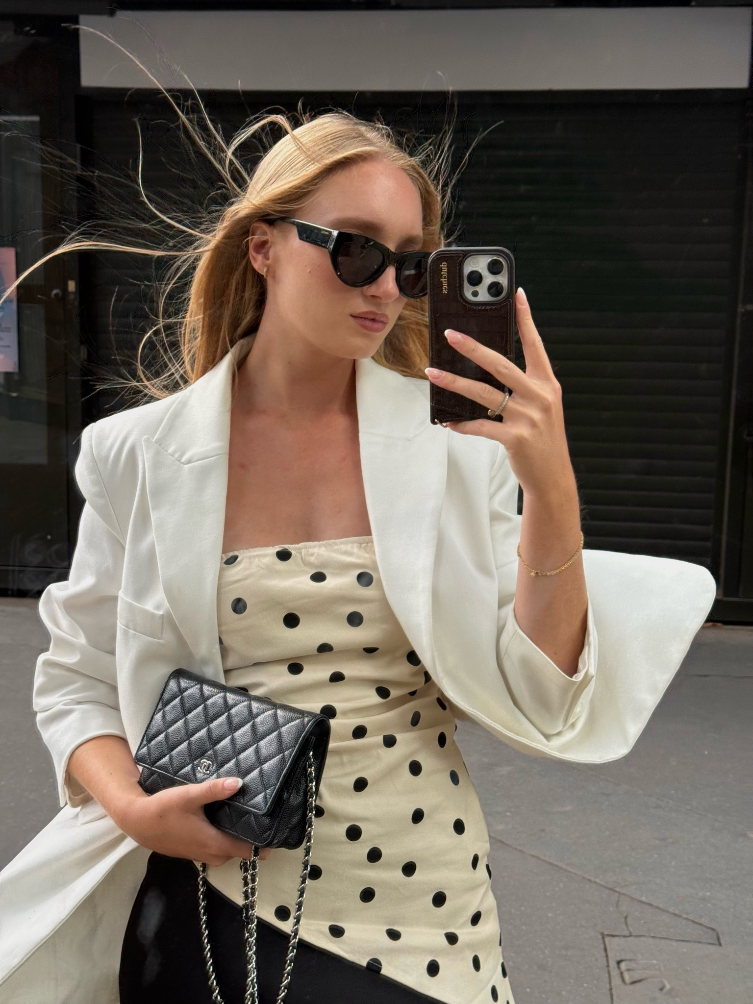 White blazer look. Can’t find the exact blazer, so here’s some similar ones

#LTKeurope #LTKautumn #LTKstyletip