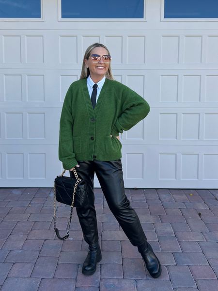 Black faux leather pants, white shirt, green cardigan, black tie and chunky boots.

Outfit, styling, style, sweater weather, chic.


#LTKstyletip #LTKsalealert #LTKshoecrush