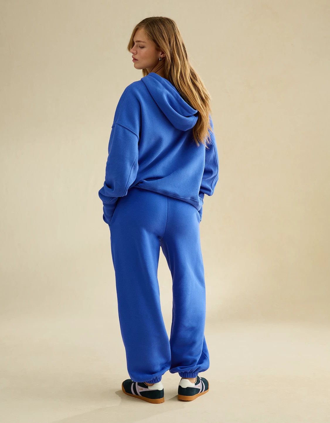 AE Everyday Luxe Low-Rise Jogger | American Eagle Outfitters (US & CA)