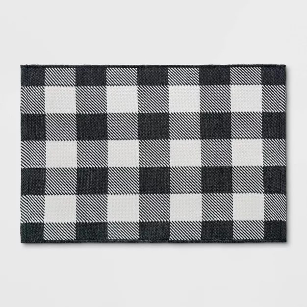 2'x3' Indoor/Outdoor Reversible Scatter Rug Black/White - Threshold™ | Target