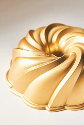 Nordic Ware Swirl Bundt Pan | Anthropologie (US)