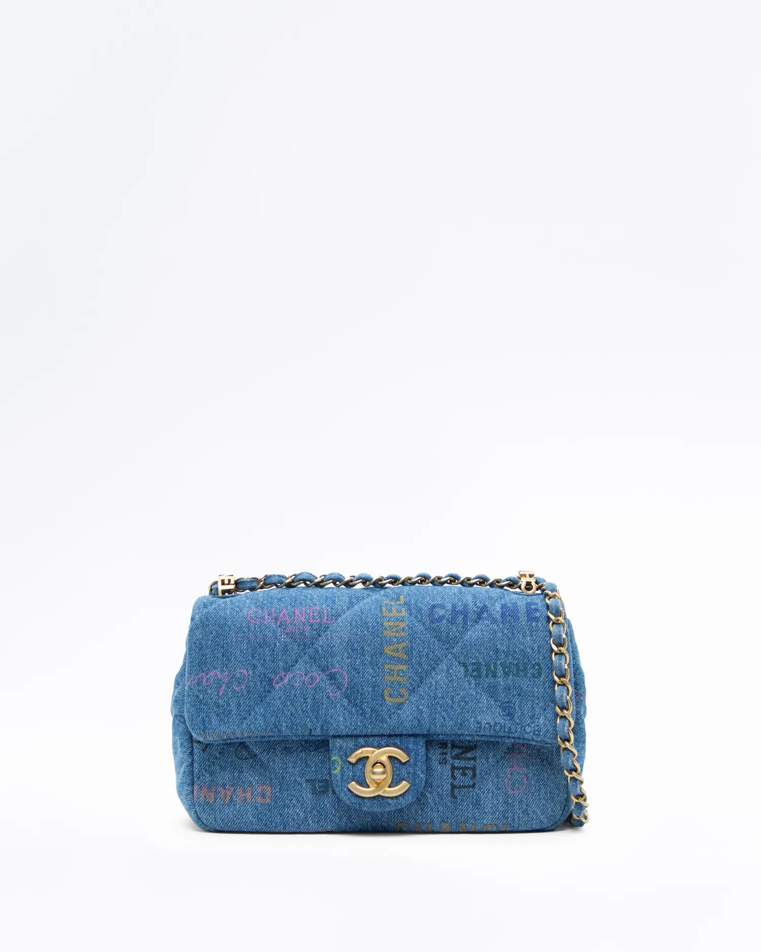 HomeHow It WorksClub PerksApply nowMerch Shop | Vivrelle