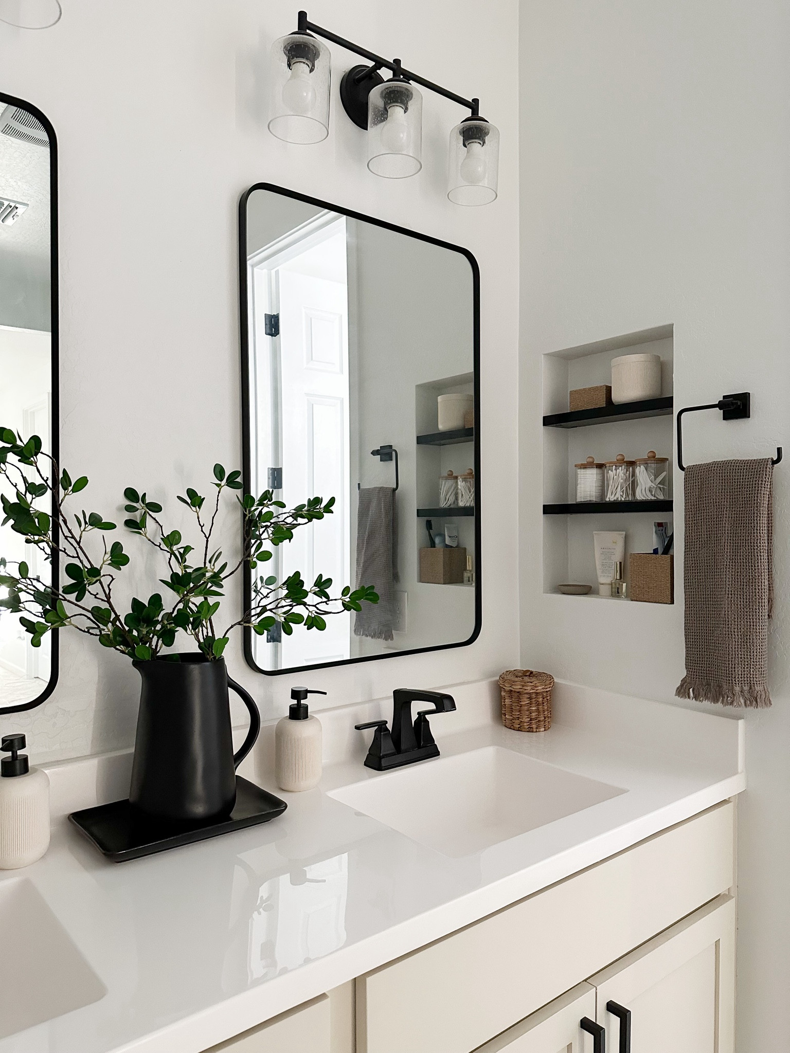 Bathroom inspo #bathroom #homedecor 

#LTKFindsUnder50 #LTKFindsUnder100 #LTKHome