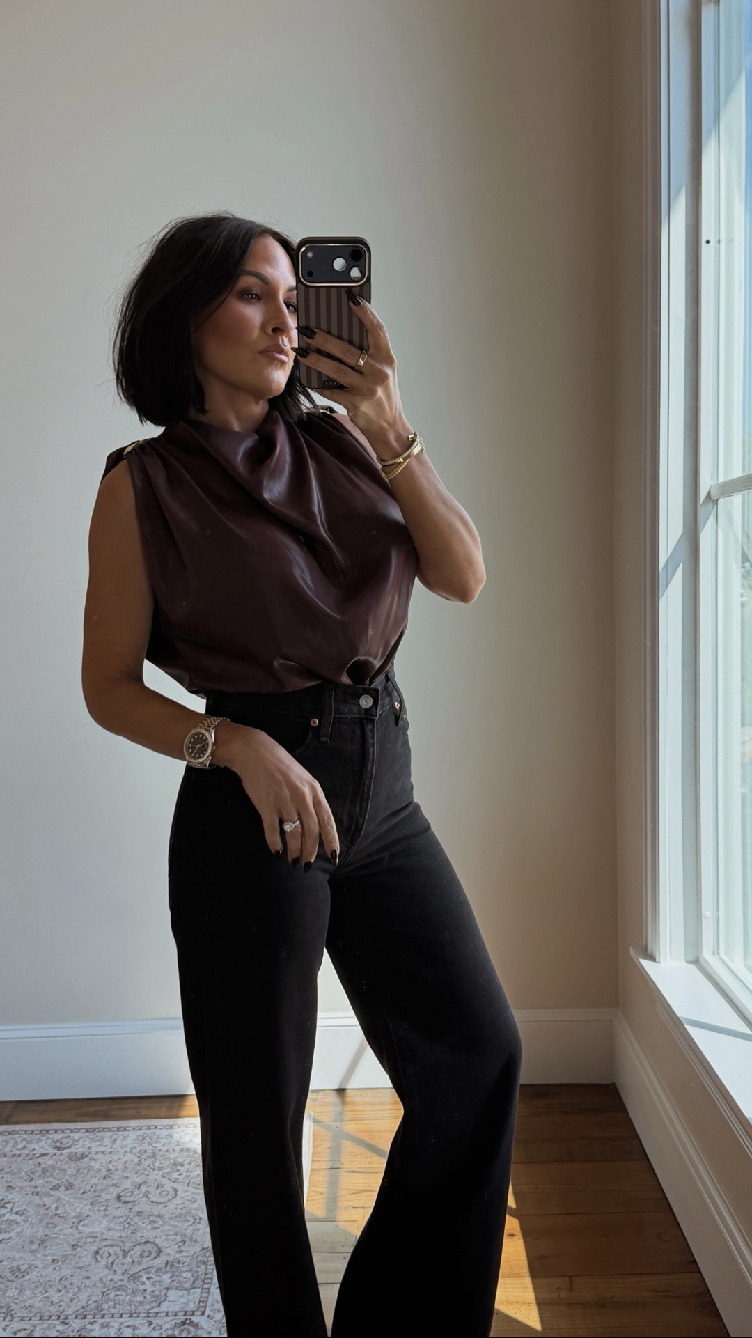 Chic fall moment 

Xs in top
25 in jeans