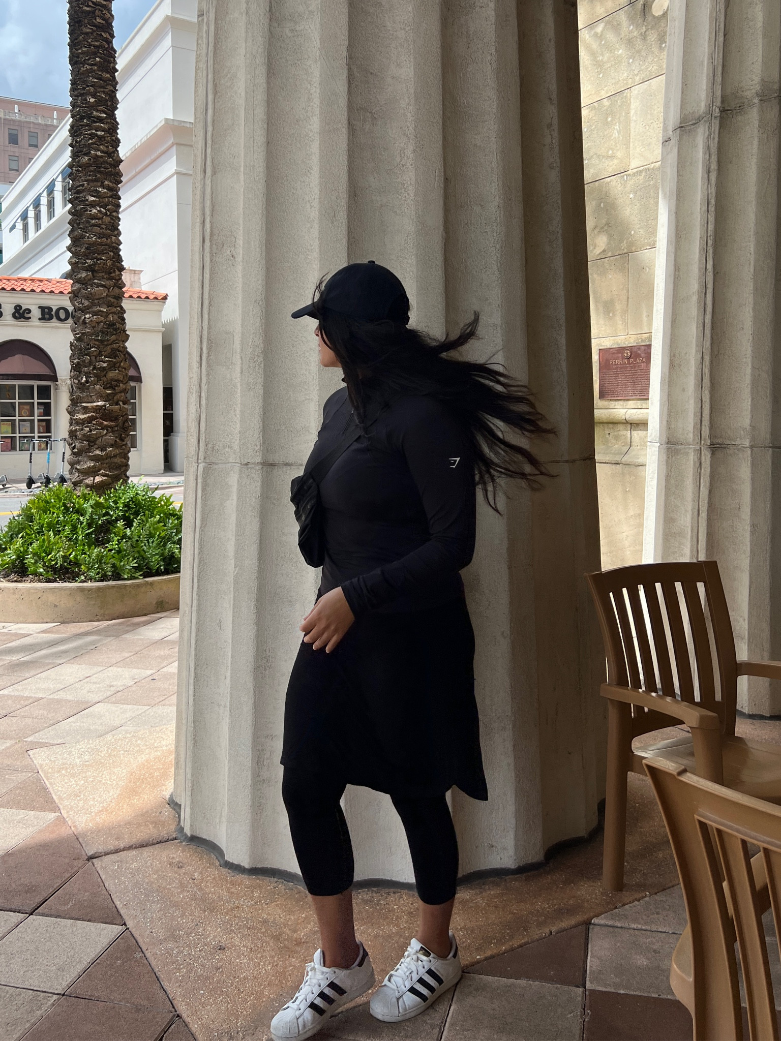 running errands and brunch 🖤