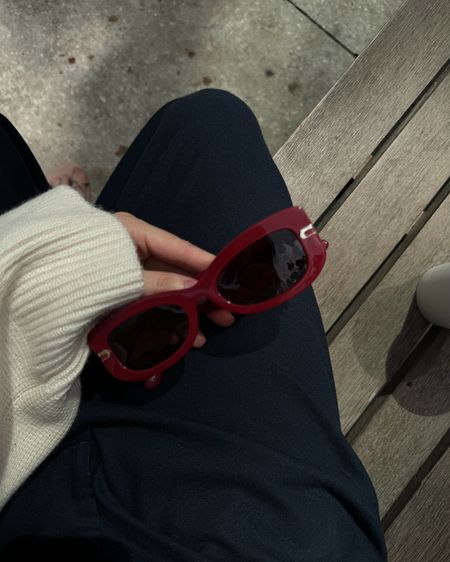 Burgundy sunglasses 

#LTKfindsunder100 #LTKstyletip #LTKSeasonal