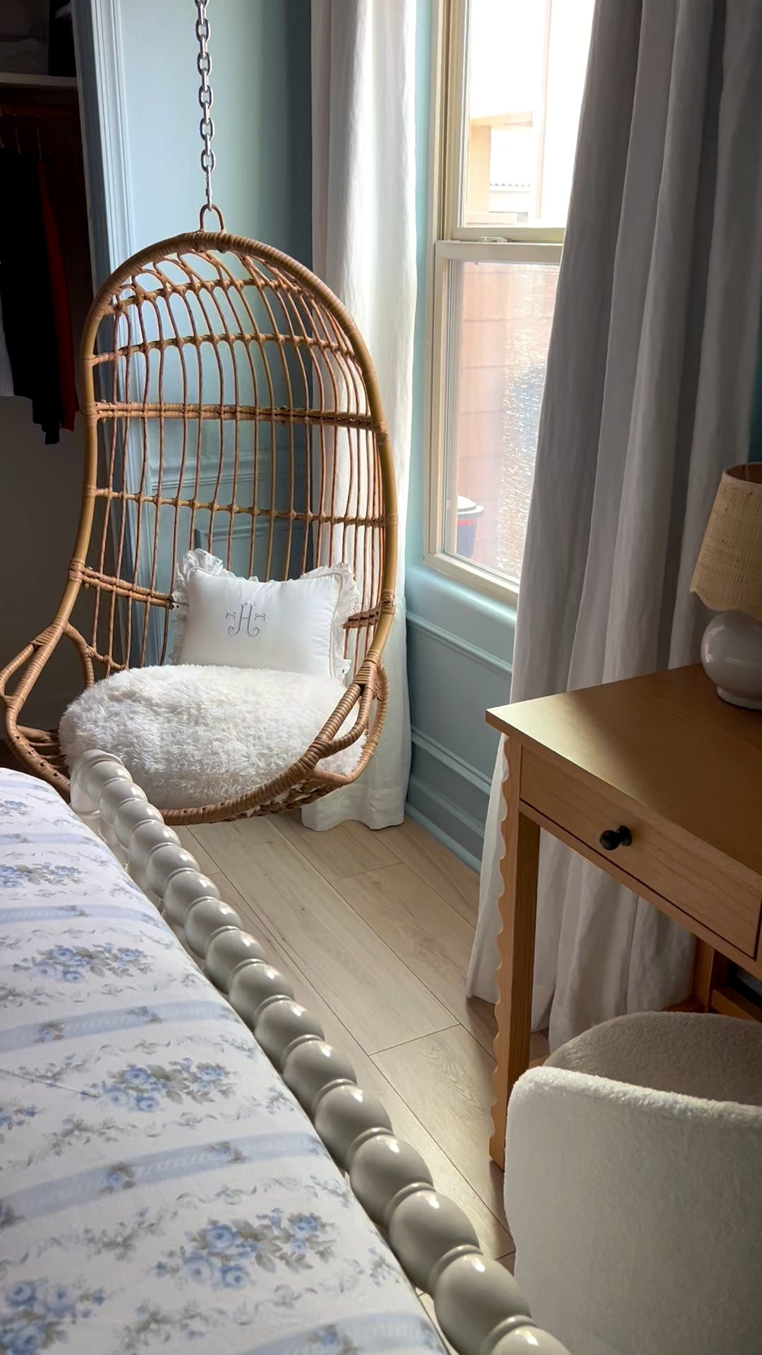 For Christmas, my daughter wanted to redo her room and take it from pink and floral to blue and floral, but more grown up. Wish granted 🩵💙



#LTKHome #LTKmomlife #LTKKids