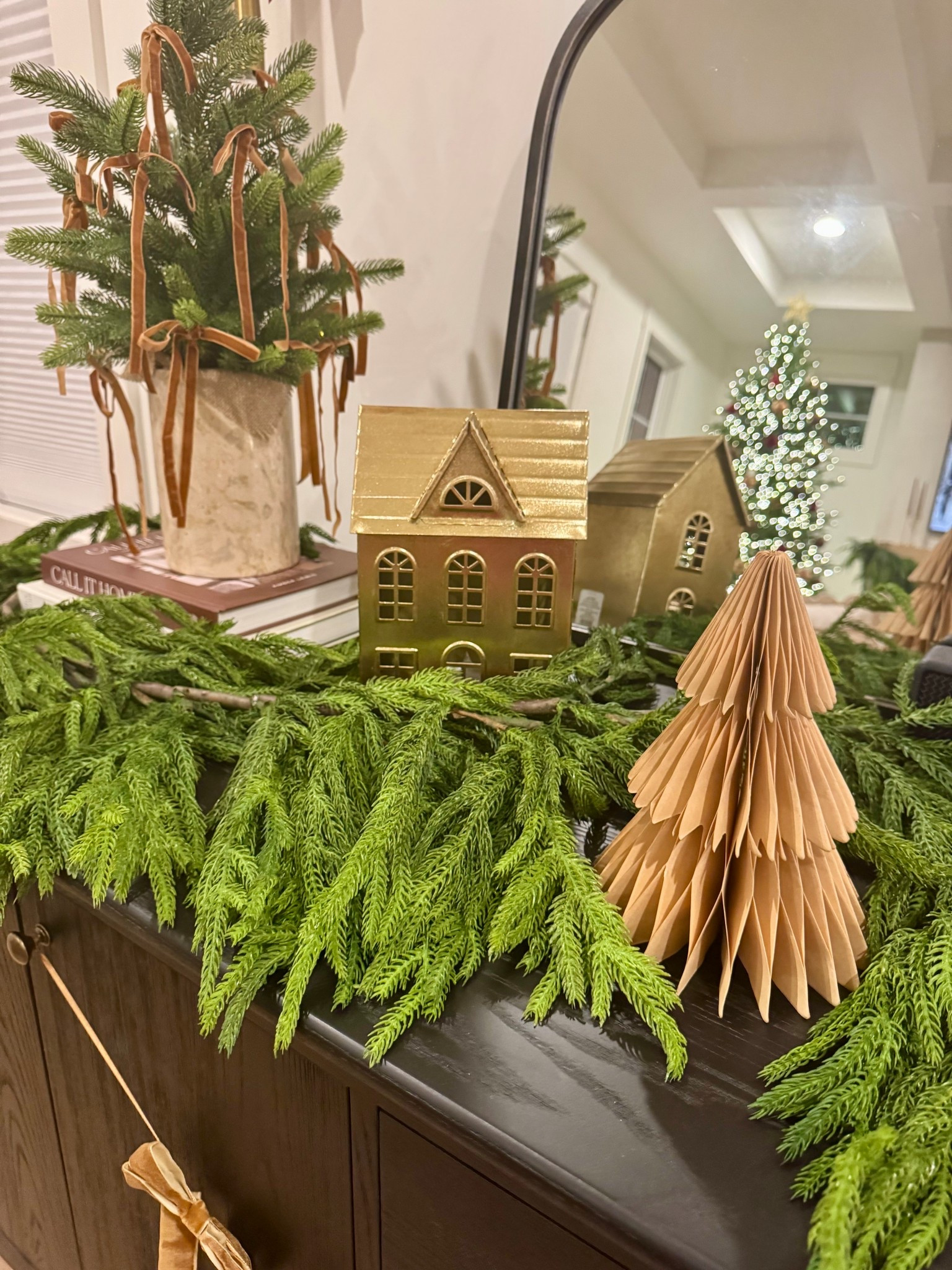 Cozy holiday sideboard decor🎄

#LTKSeasonal #LTKHome #LTKHoliday