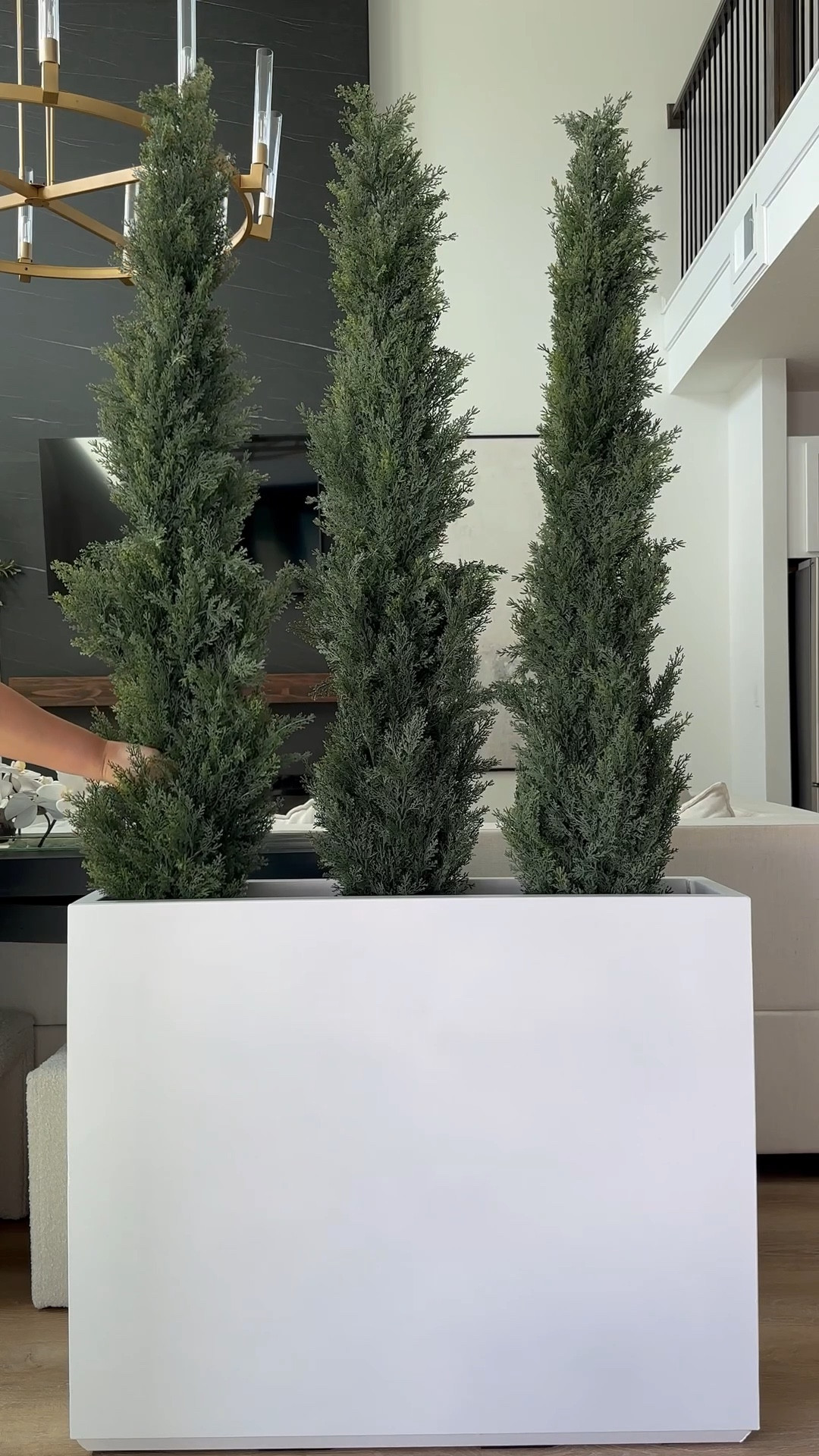 An easy way to create some extra privacy for your outdoor space ❤️



Outdoor decor
Home & garden
Home decor
Patio refresh
DIY outdoor privacy
Pool deck
Plant pots

#LTKHome