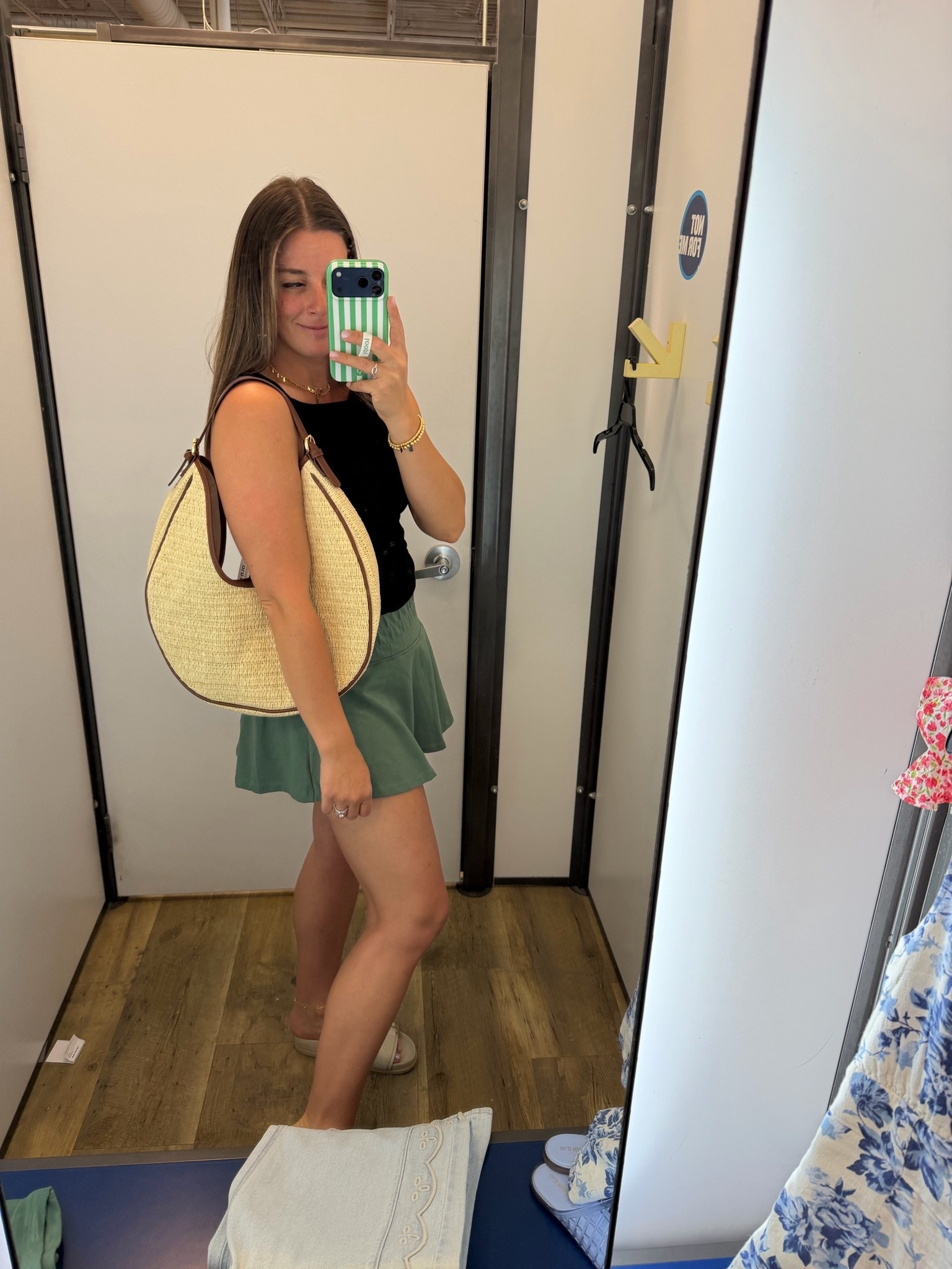 Oversized shoulder bag // spring summer bag

#LTKSeasonal #LTKSaleAlert