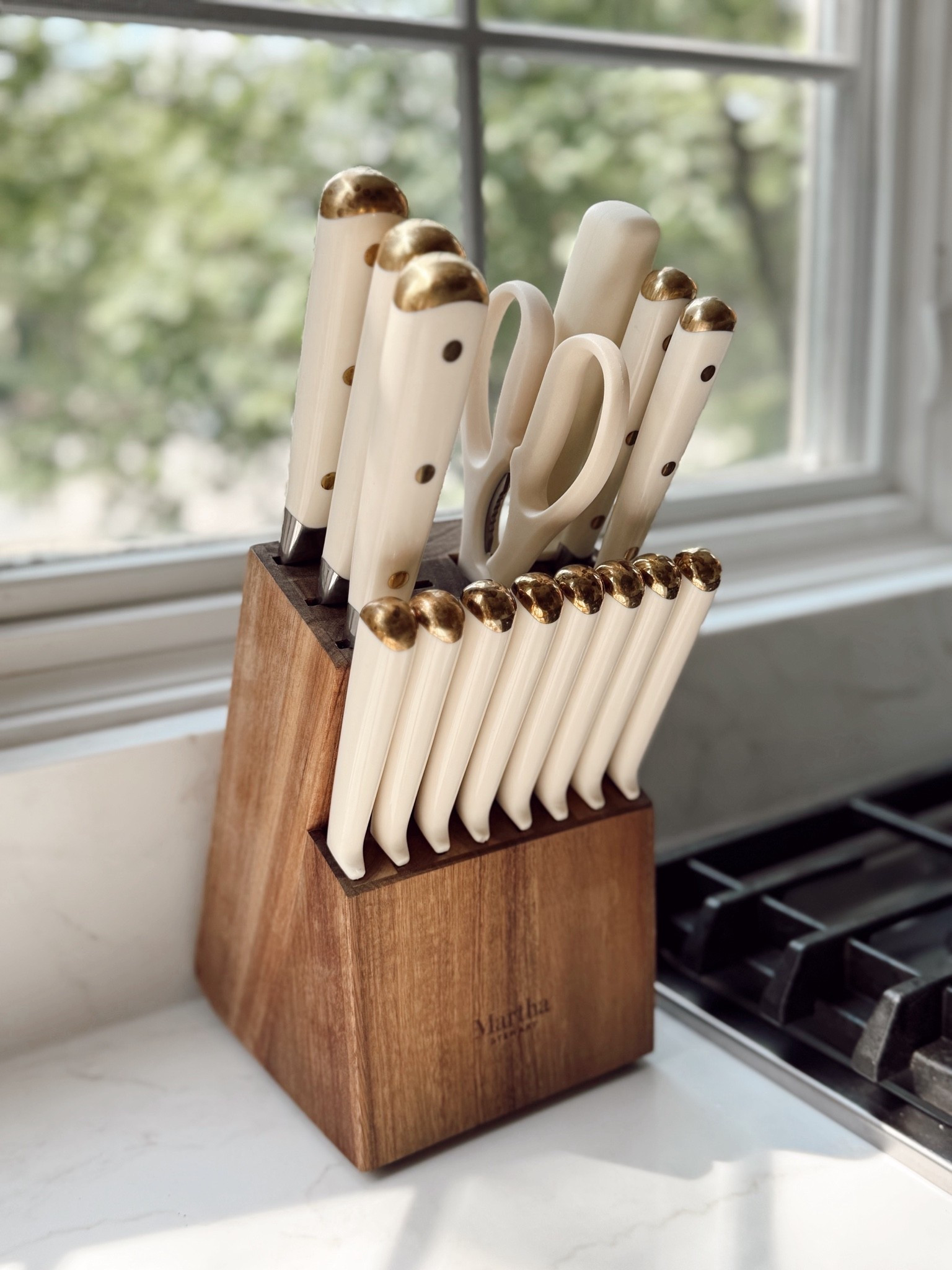 Amazon favorite! Knife set 🫶🏼

Knife set

#LTKHome #LTKdayinmylife #LTKgrwm