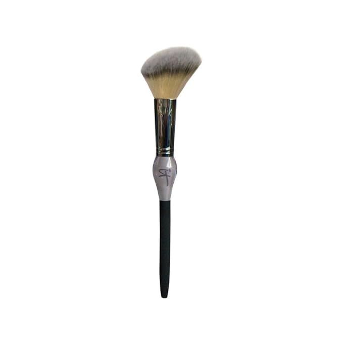 It Cosmetics Heavenly Luxe French Boutique Blush Brush #4 | Amazon (US)