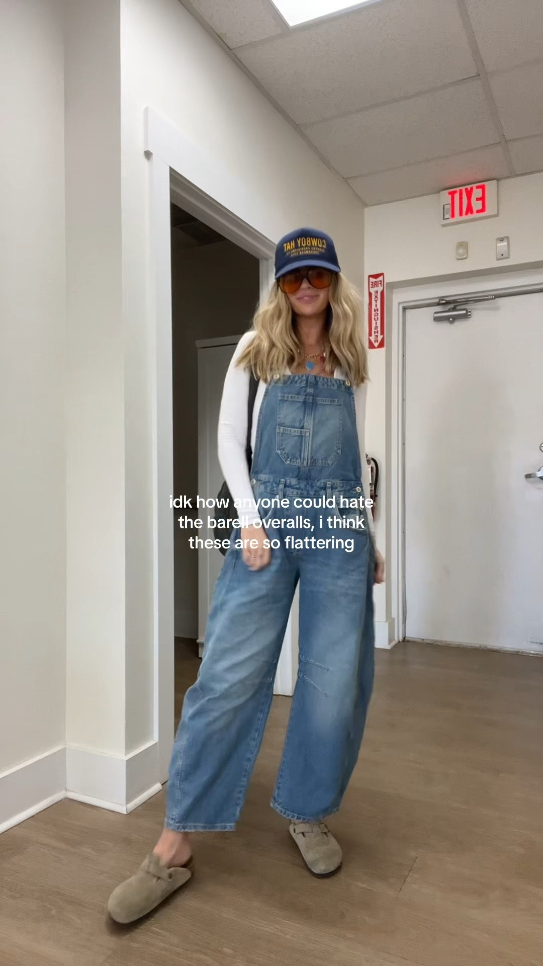 ootd barrel overalls 

#LTKstyletip #LTKshoecrush #LTKworkwear