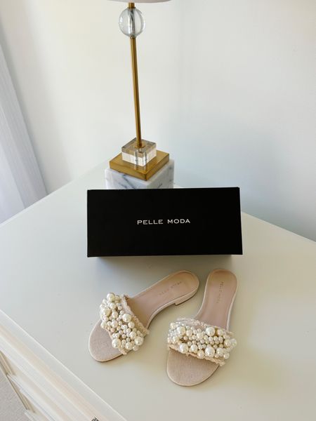 Perfect little spring shoe from Pella Moda! Would be great for a bride!

