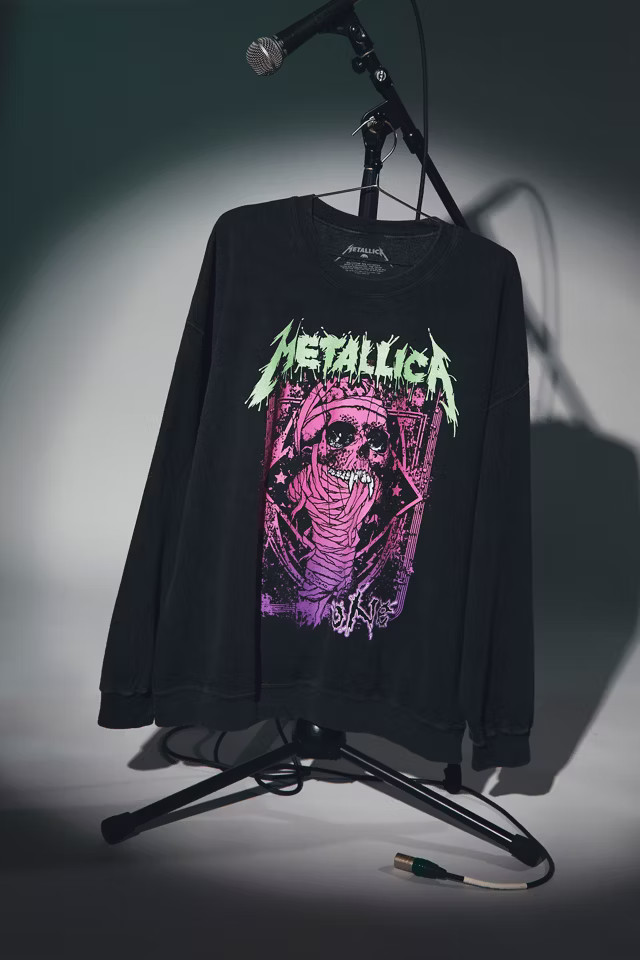 Metallica Glitter One Crew Neck Sweatshirt | Urban Outfitters (US and RoW)